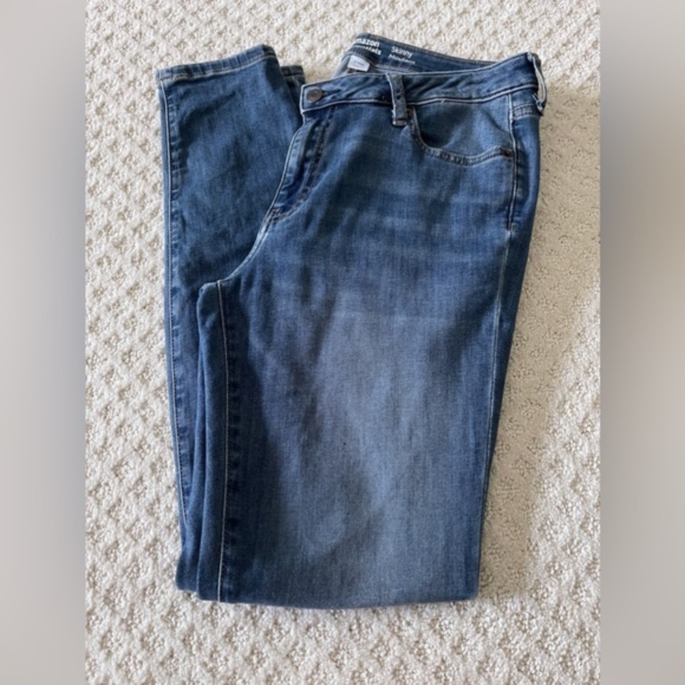 Amazon Essentials Skinny Jeans Size 12